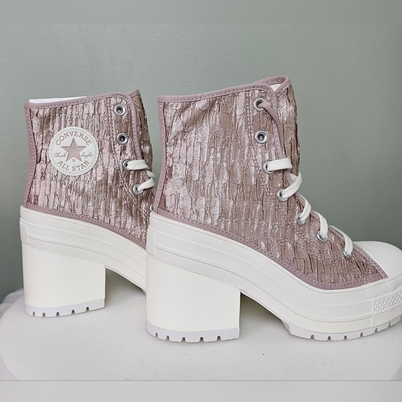 Chuck 70 De Luxe Heel Platform High-Top Chunky Shoe Satin Chaotic Neutral/Egret - Picture 11 of 16